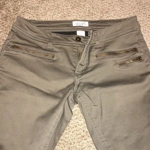 Delia’s size 8 olive pants — never worn!!!